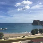 Aparthotel Anastasia Sea View 3*
