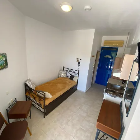 Anastasia Studios, & Aparthotel 3*