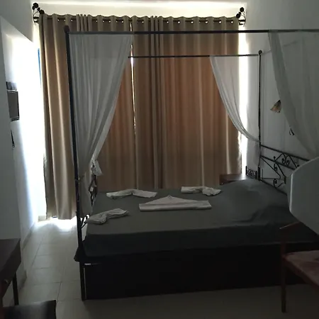 Anastasia Studios, & 阿彻奇洛斯