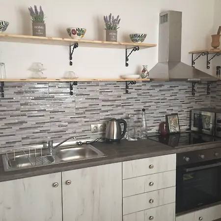 Anastasia Studios, & Ξενοδοχείο με διαμερίσματα 3*