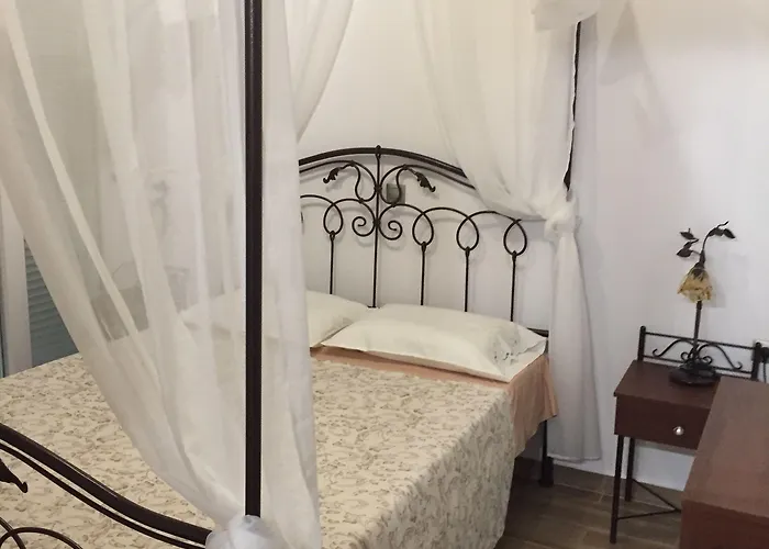 מלון דירות Anastasia Sea View 3*