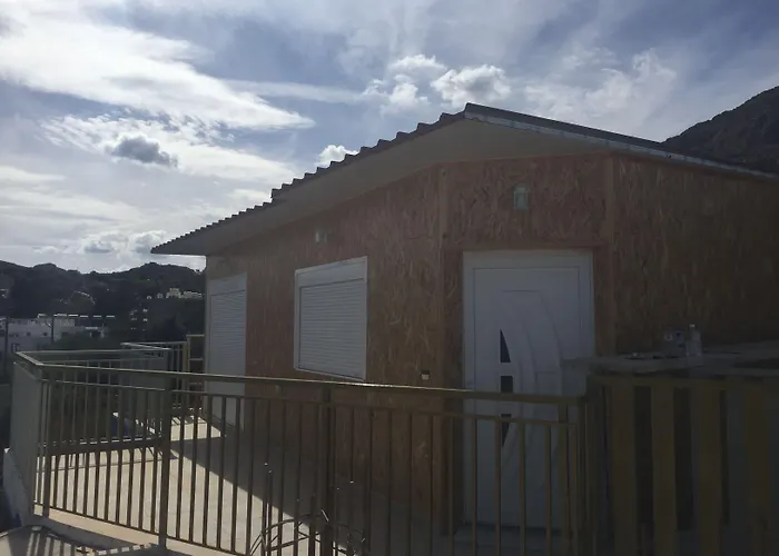 Anastasia Sea View 公寓式酒店 3*